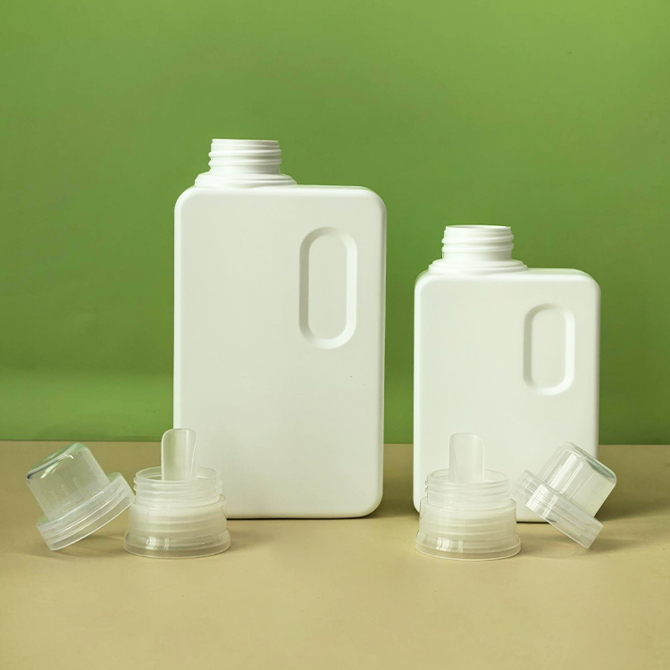Factory-made 300ML 500ML HDPE square laundry detergent bottles for daily chemical packaging. Customizable colors and logos