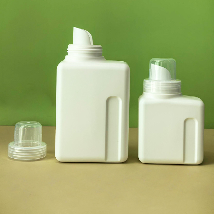 Factory-produced 250ML, 600ML, and 1000ML PE daily chemical packaging square laundry detergent bottles with logo printing available