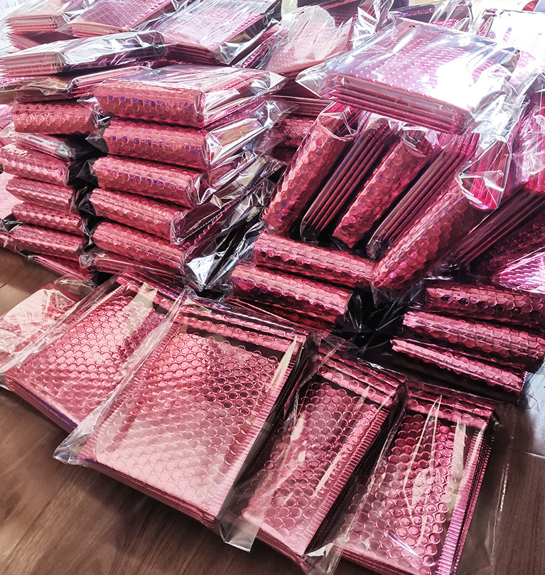 Rose Red Laser Foil Film Bubble Mailers, Thickened Plastic Shockproof Courier Bags, Small Foam Padded Envelopes for E-Commerce Packaging
