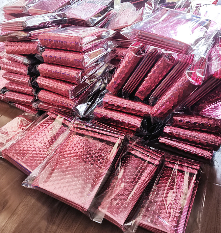 Rose Red Laser Foil Film Bubble Mailers, Thickened Plastic Shockproof Courier Bags, Small Foam Padded Envelopes for E-Commerce Packaging