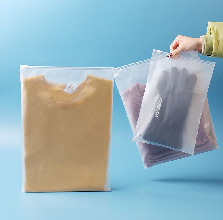 Colored courier bags portable PE thickened waterproof clothing packaging bags logistics courier bags destruction bags wholesale