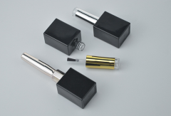 Factory wholesale empty gel nail polish bottles, black glass nail polish bottles, paintable with top caps.