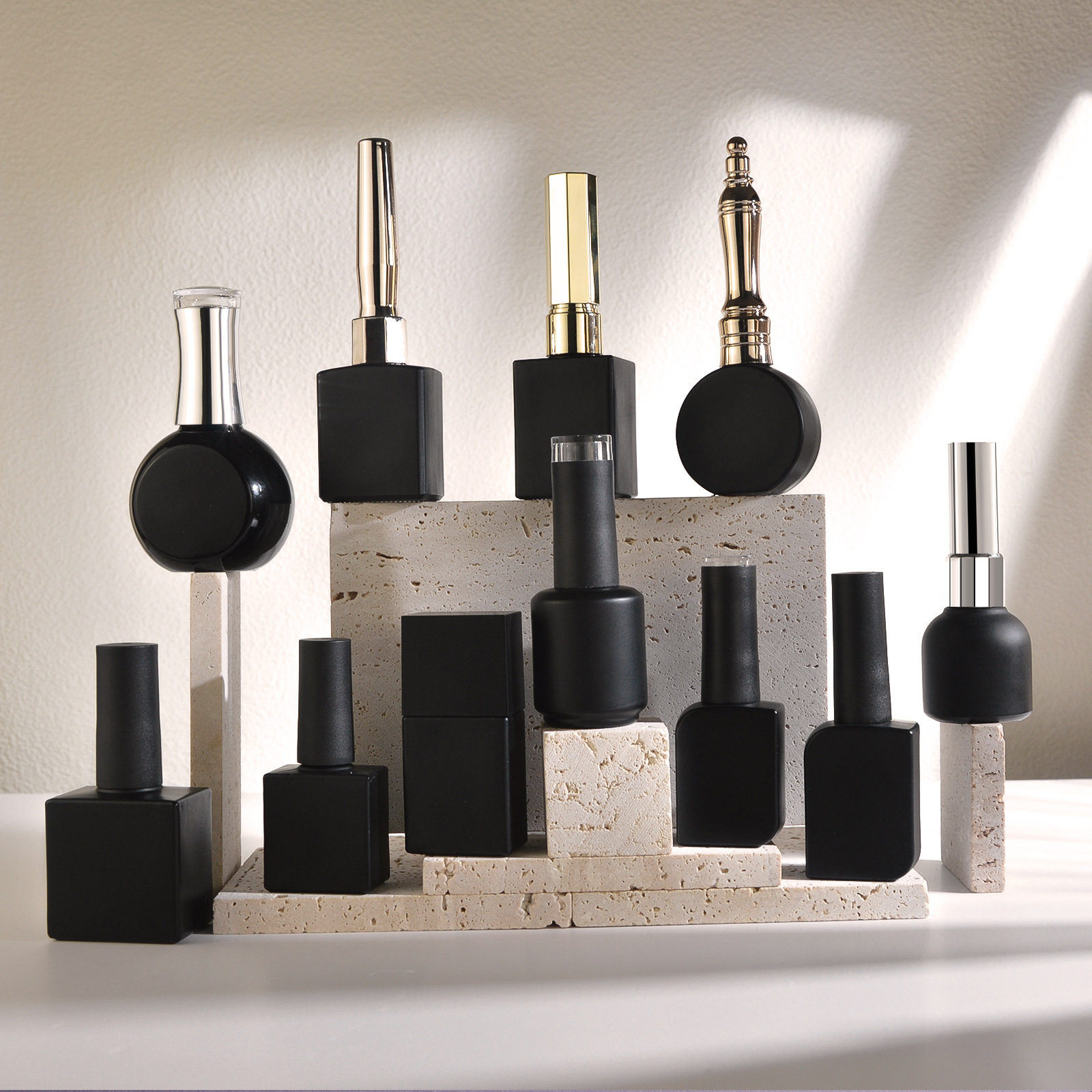 Factory-made 16ml matte black gel nail polish bottle, cosmetic glass bottle.