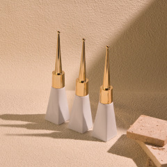 White nail polish bottle 8ml conical bottle nail polish bottle empty bottle electroplated gold nail polish cap imported nail polish brush