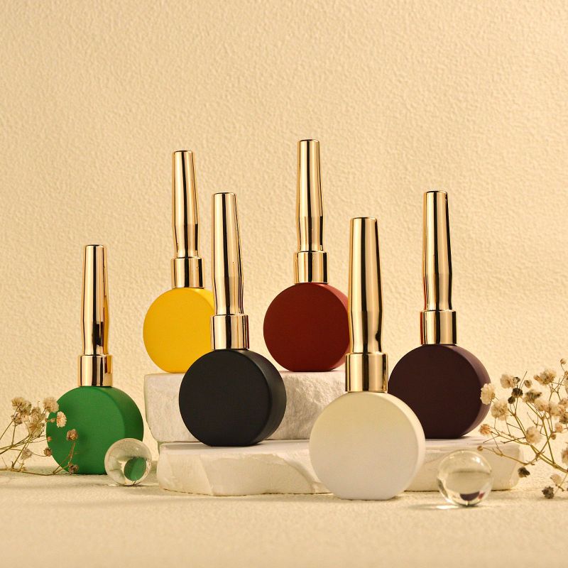 Matte black 10ML nail polish empty bottle light-proof oval bottle electroplated rose gold