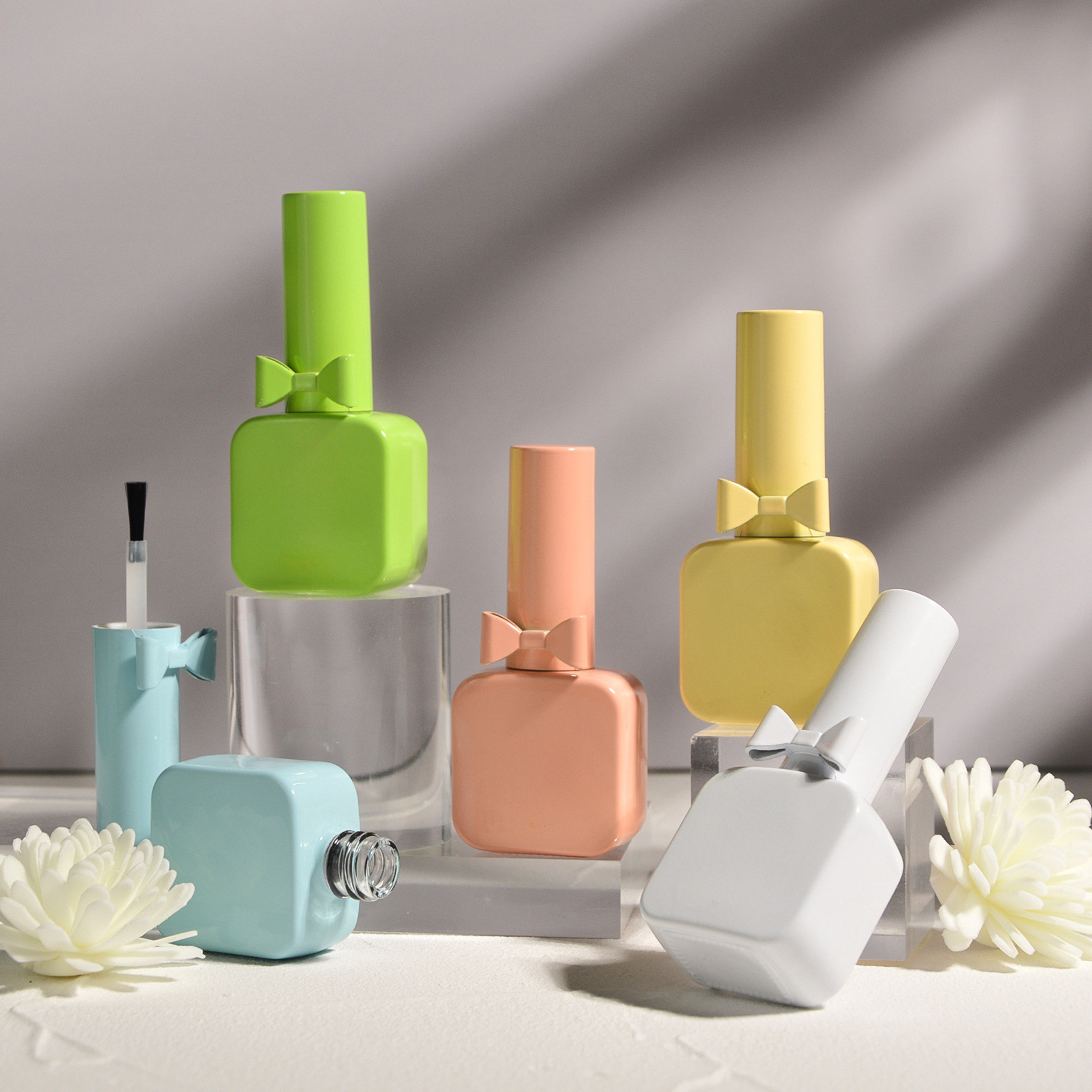 New 15ml glass bottle packaging for gel nail polish, large capacity, white nail polish bottle.