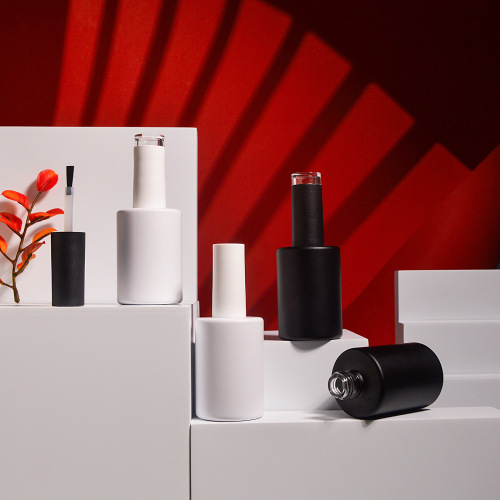 Customized large-capacity nail polish bottle, 40ml empty bottle, black or white light-proof gel glass bottle.