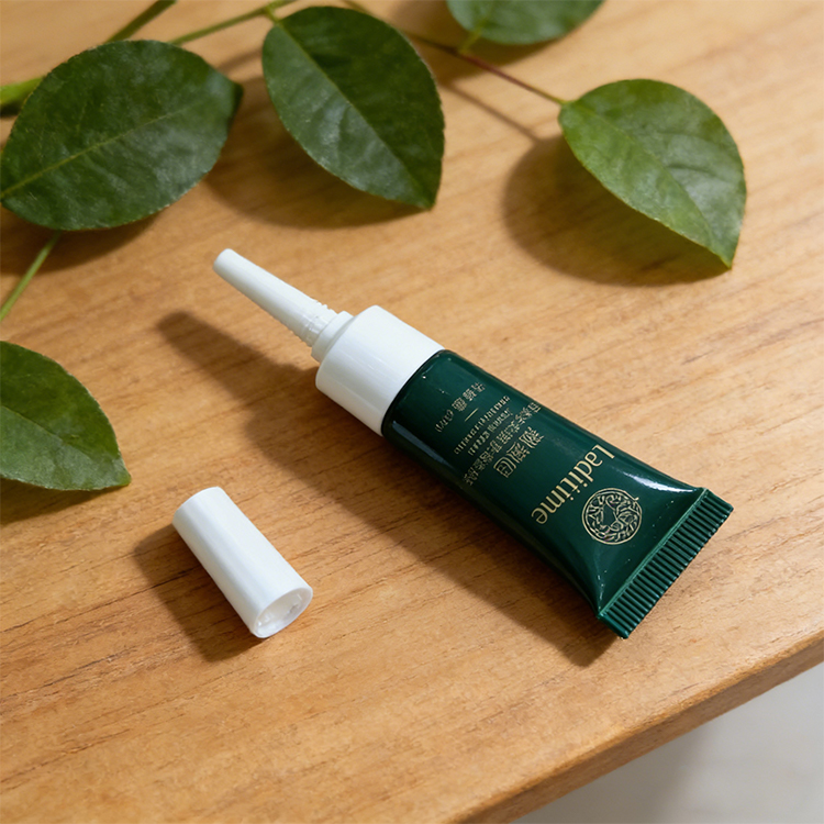 Custom 5ml PE Plastic Fine-Tip Squeeze Tube