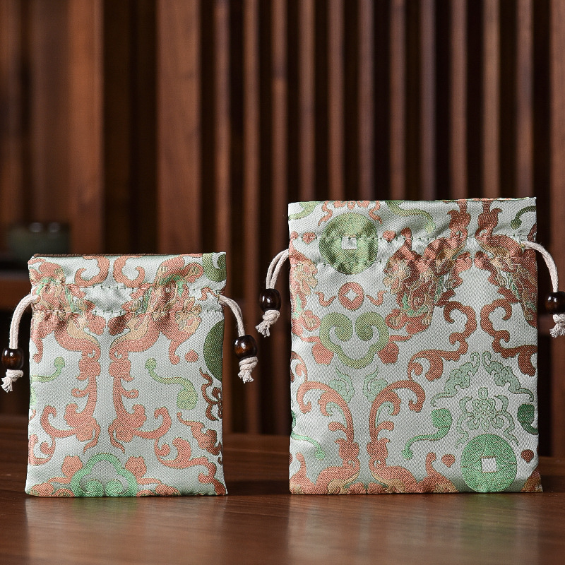 High-end collectible item bags, jewelry bags, prayer bead bags, bracelet bags, walnut playing bags, bangle bags.