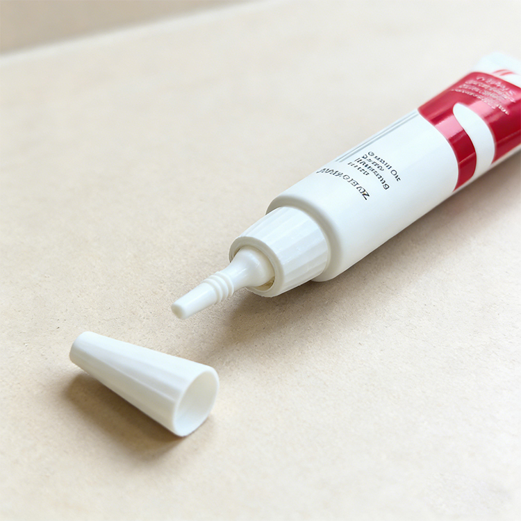 Custom 135ml PE Plastic Fine-Tip Squeeze Tube