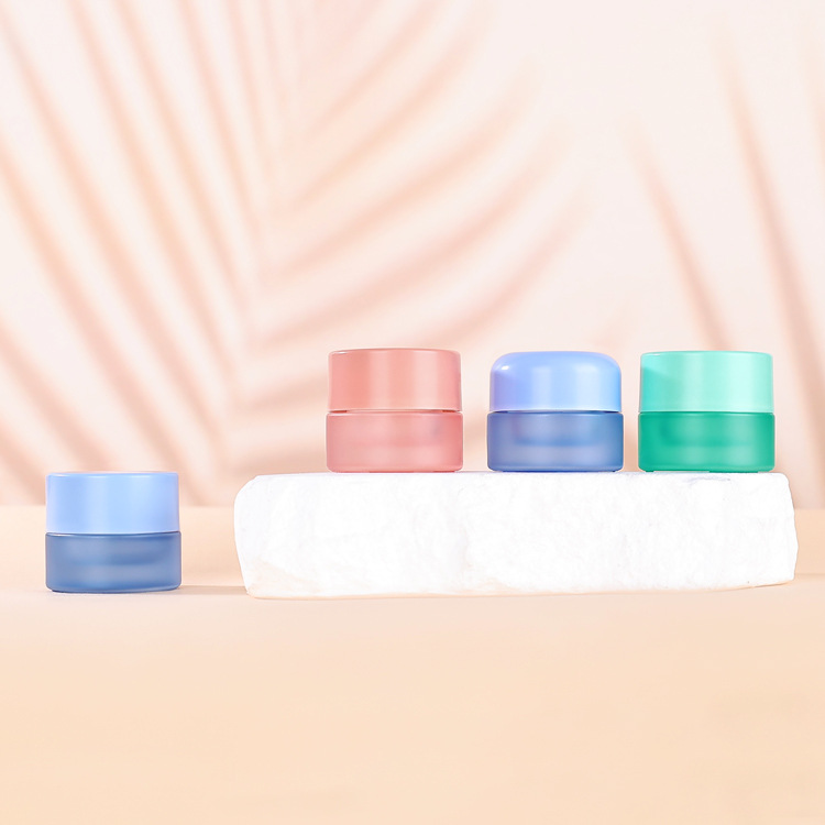 5g Colored Glass Round Jar with Child-Resistant Cap