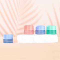 5g Colored Glass Round Jar with Child-Resistant Cap