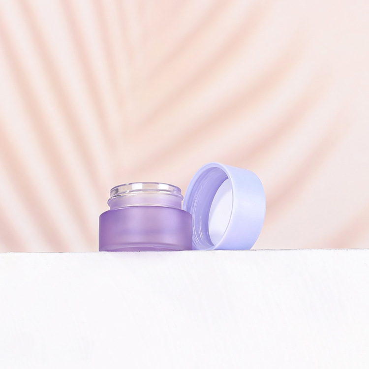 5g Colored Glass Round Jar with Child-Resistant Cap