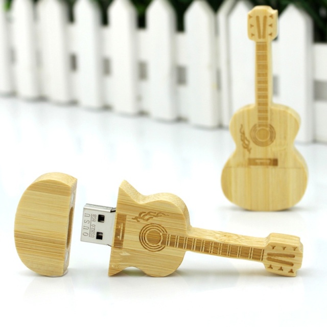 8G Wood Guitar USB Flash Drive USB2.0 Data Traveler DIY Engraving Cute Gifts