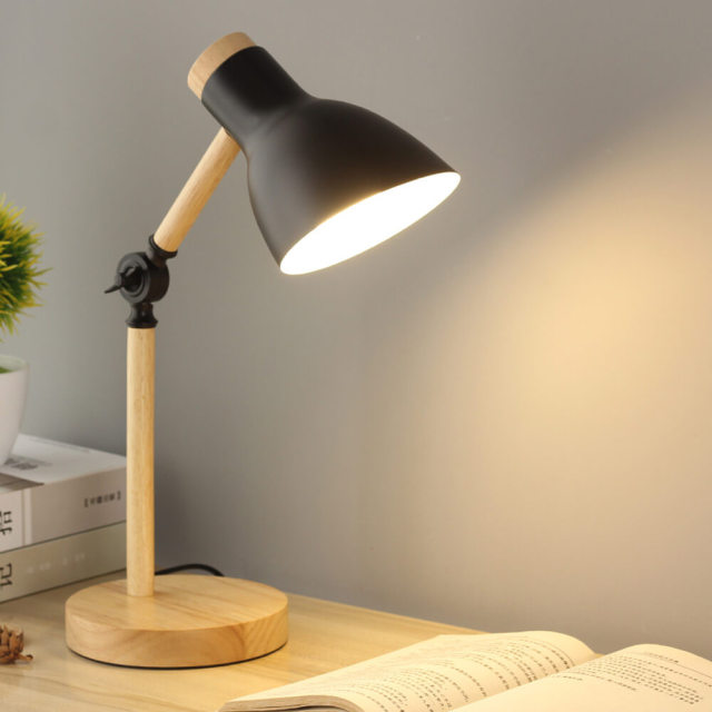 Nordic Wooden Desk Lamp Modern Adjustable Height Table Lamp