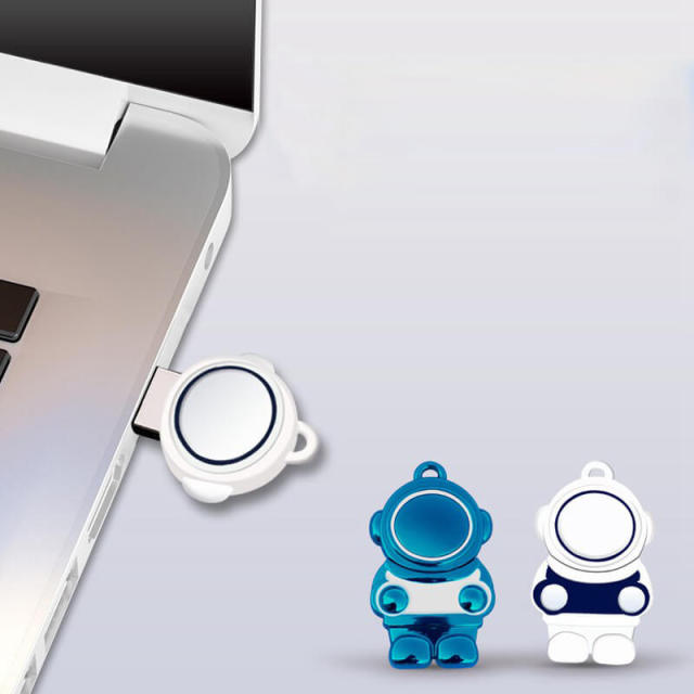 OOVOV 32G USB Flash Drives, Metal Astronaut Shape USB 2.0 USB Stick Flash Drive,Give away Metal Box and Hanging chain