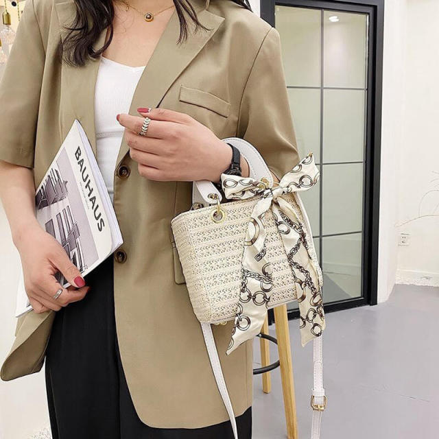 OOVOV Straw Shoulder Bag, Straw Handbag Women Handmade Straw Bag Summer Beach Leather Straps Bag