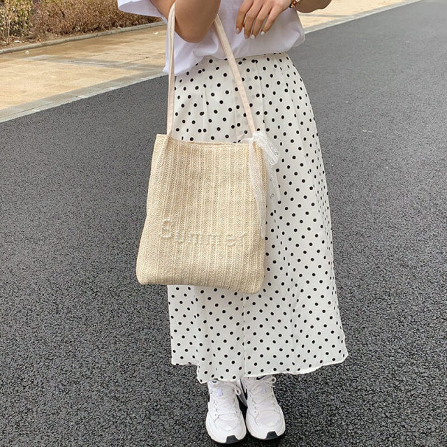 OOVOV Women Straw Beach Bags Tote Bag Summer Handwoven Shoulder Bags With Pearl Letter Lace Decoration