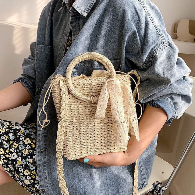 OOVOV Straw Tote Bag For Women Summer Handwoven Bag Beach Handbag Shoulder Bag