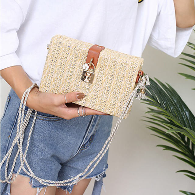 OOVOV Bag For Women,Handwoven Straw Shoulder Bag Straw Clutch Handmade  Summer Beach Straw Crossbody Bag