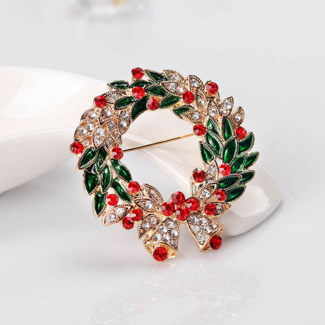 OOVOV Green Red Zircon Wreath Brooch Christmas Brooches for Women Sparkling Christmas Wreath Pin Cute Christmas Accessories for Women