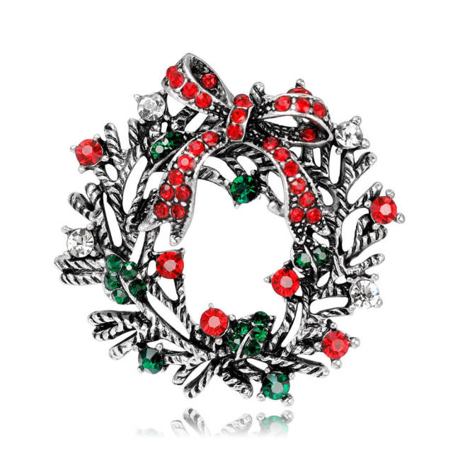 OOVOV Women Christmas Brooches Vintage Sparkling Christmas Wreath Brooch Cute Classic Christmas Accessories for Women