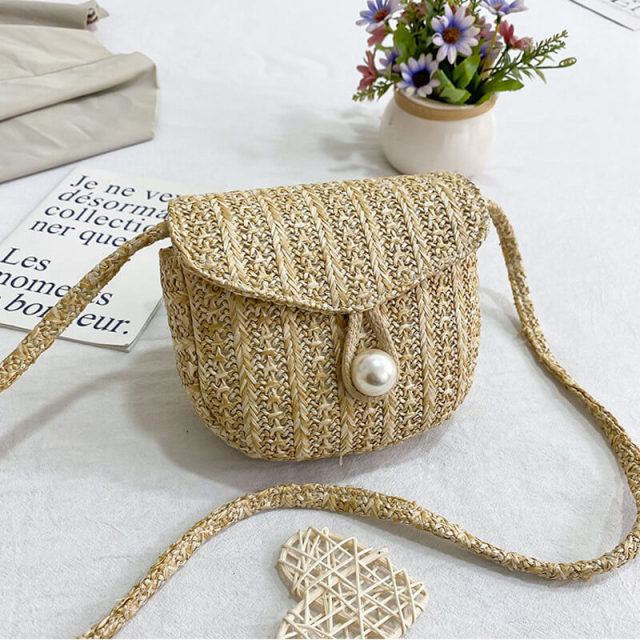 OOVOV Straw Shoulder Bag, Straw Clutch Women Handmade Straw Crossbody Bag Summer Beach Shell Bag