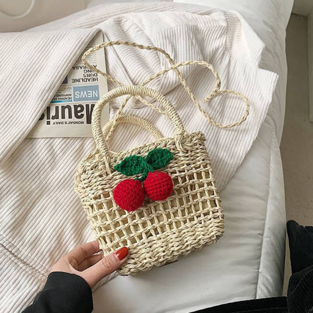 OOVOV Straw Bag For Women,Cute Strawberry Summer Tote Bag Handwoven Beach Handbag Shoulder Bag