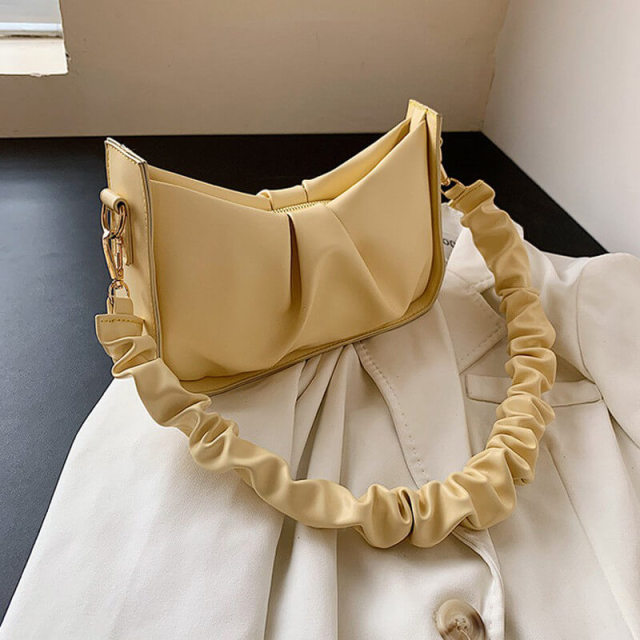 OOVOV Women's Pouch Bag Cloud-Shaped Dumpling Clutch Purse Fashion Shoulder Crossbody Handbag Ruched Underarm Bag