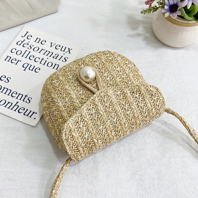 OOVOV Straw Shoulder Bag, Straw Clutch Women Handmade Straw Crossbody Bag Summer Beach Shell Bag