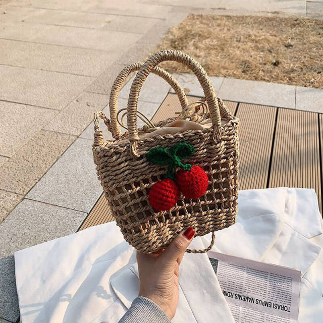 OOVOV Straw Bag For Women,Cute Strawberry Summer Tote Bag Handwoven Beach Handbag Shoulder Bag