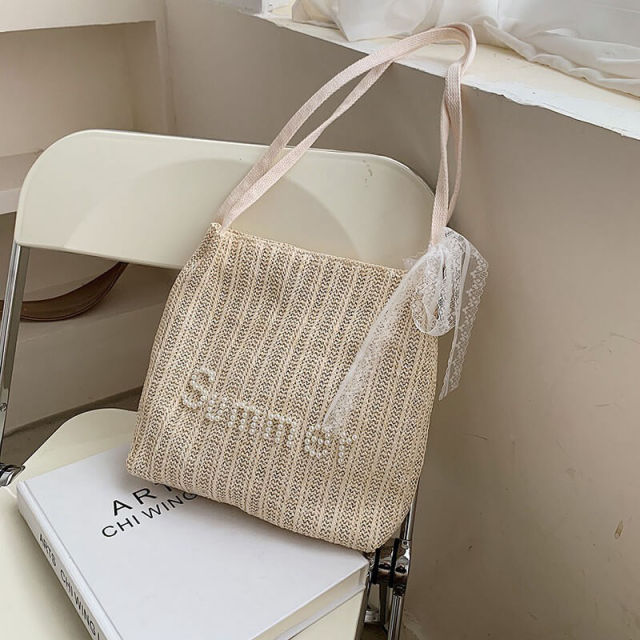 OOVOV Women Straw Beach Bags Tote Bag Summer Handwoven Shoulder Bags With Pearl Letter Lace Decoration