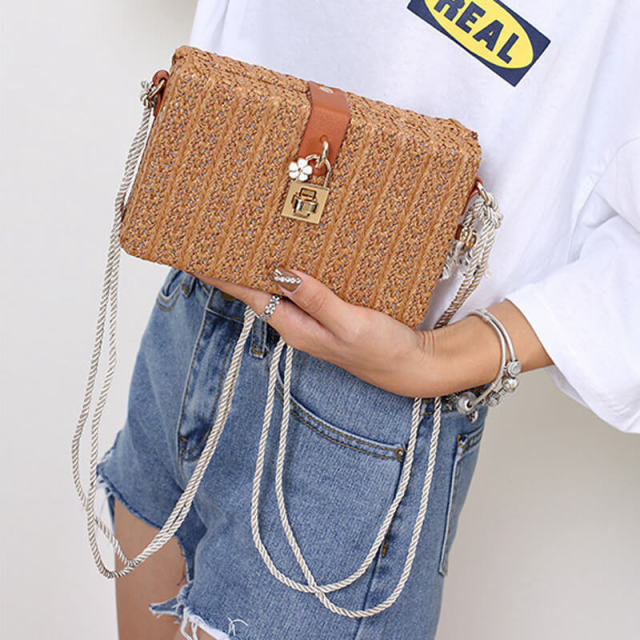 OOVOV Bag For Women,Handwoven Straw Shoulder Bag Straw Clutch Handmade  Summer Beach Straw Crossbody Bag