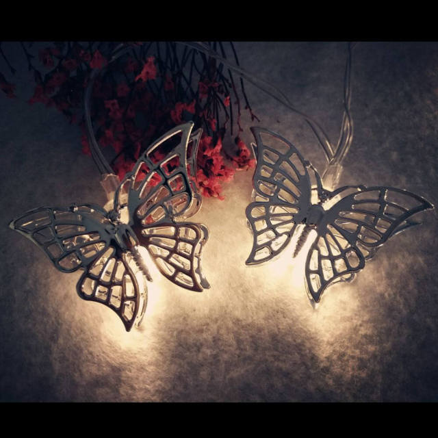 OOVOV Silver Metal Butterfly LED String Lights Battery Operated for Home Wedding Party Birthday Valentines Day and Seasonal Décor 6 ft/10 LEDs