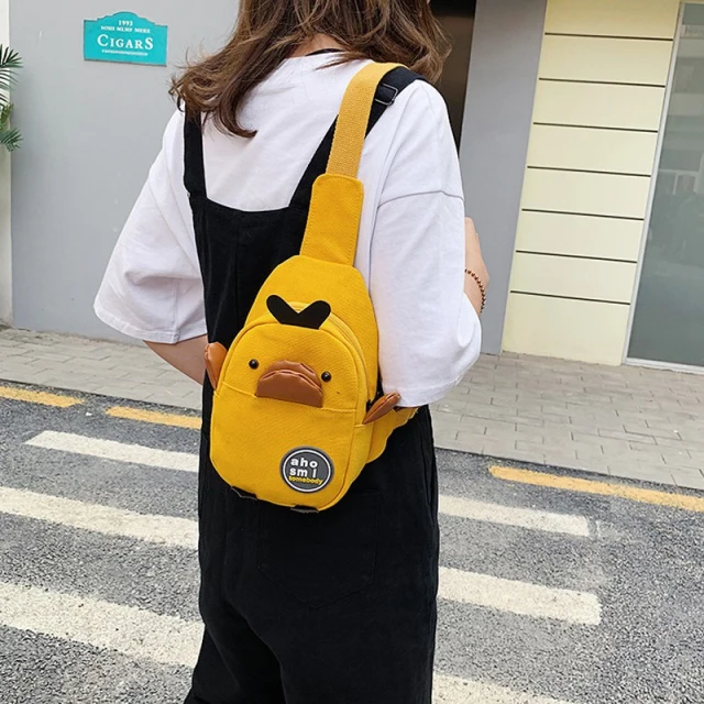 OOVOV Mini Chest Bag For Women,Canvas Bag Female Messenger Bag,Cute Duck Shape Crossbody Bag,Small,Light and Portable.