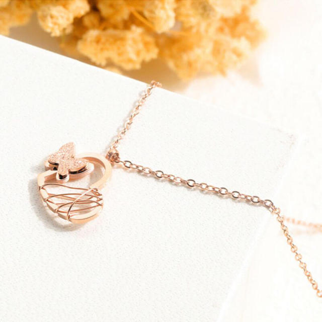 Romantic Three-dimensional Butterfly Necklace Titanium Steel Rose Gold Butterfly Sanding Necklace for Women Necklaces Ins Cold Wind