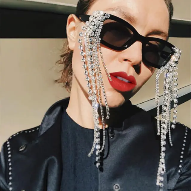 Women Tassel Rhinestones Sunglasses Unique Diamond Eyeglasses Oculos UV400