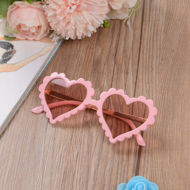 Infant Boy Girl Sunglasses Love Shape Kid Eyeglasses Beach Eyewear