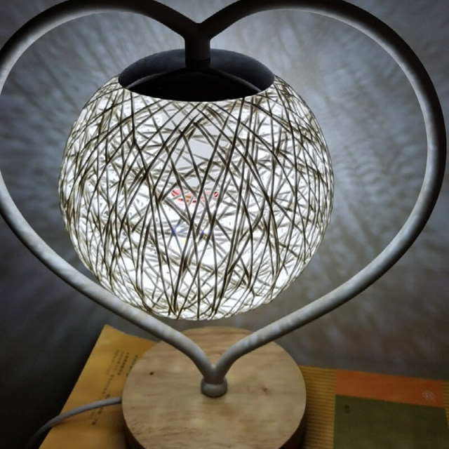 Table Lamp - Iron Heart Shape with Rattan Ball Shade Table Light Decorative Lamp Home Bedroom Bedside Romantic Decoration