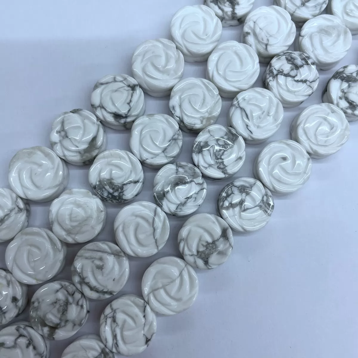 White howlite, Carved Flower, 14mm, Approx 380mm