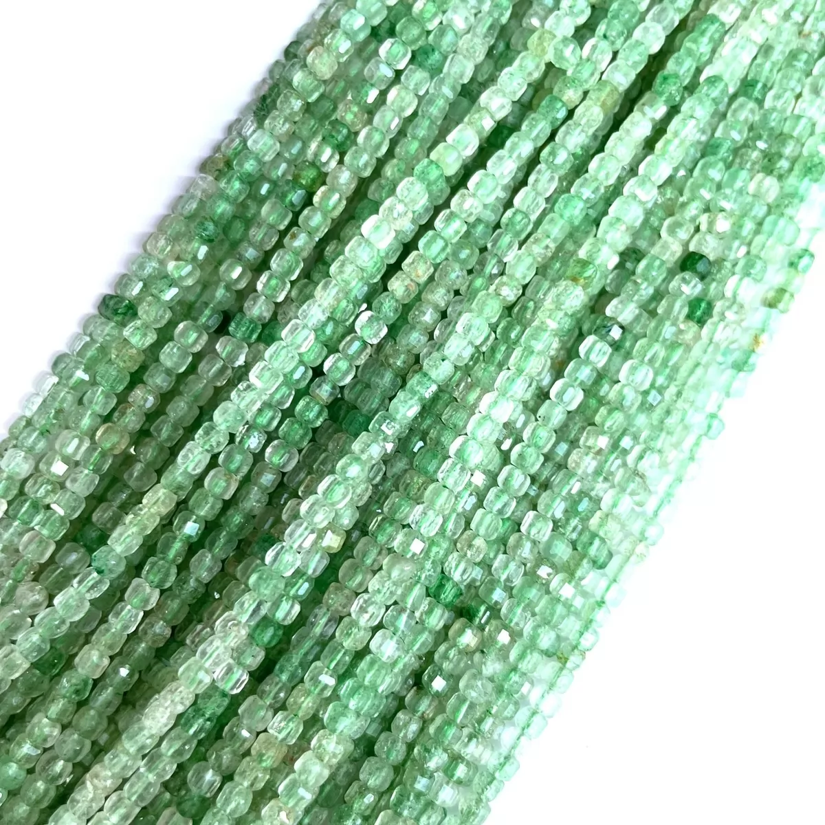 Green Strawberry Quartz, Faceted Cube, 2.5mm, Approx 380mm