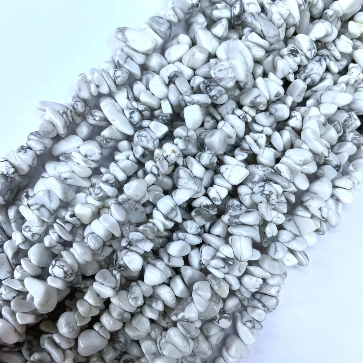 White Howlite, 32'' Chips, Approx 5-8mm