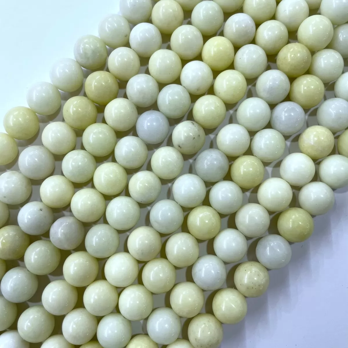 Ivory Jade , Plain Round, Approx 4mm-12mm, Approx 380mm