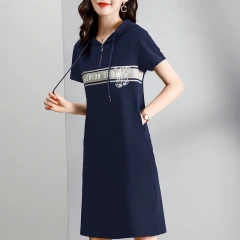 Medium length hooded short sleeve t-shirt dress blouse  070/  S8220235