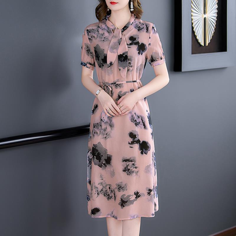 Heavyweight young silk-like dress Women's new summer short-sleeved style silk skirt 068/  980636#