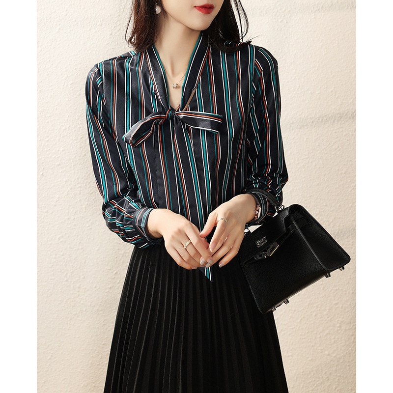Striped shirt Women's autumn and winter new style French light luxury high-grade ribbon collar top long-sleeved shirt 072/ W26S7B0195