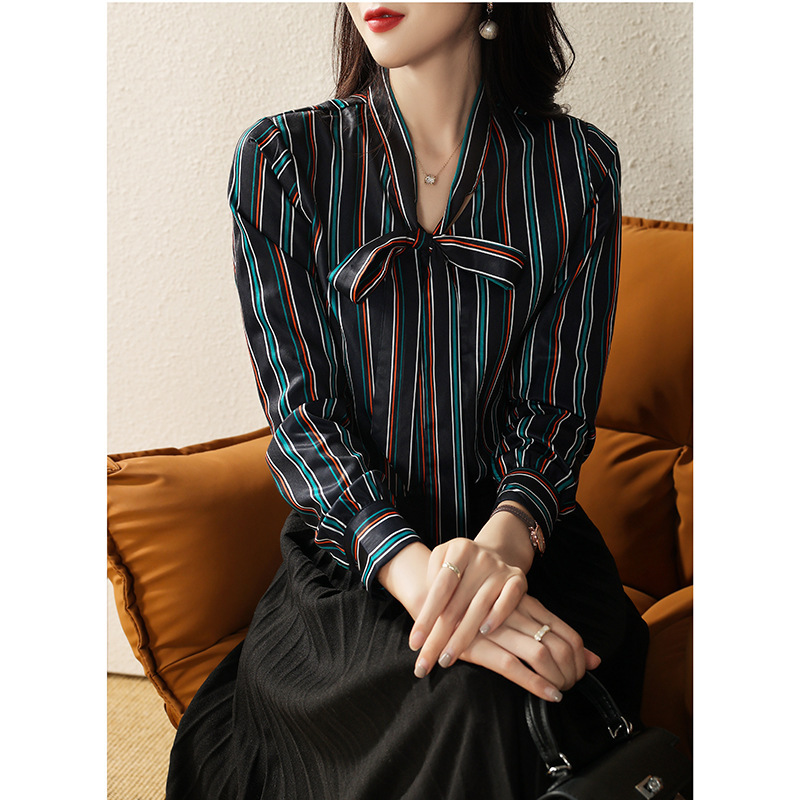 Striped shirt Women's autumn and winter new style French light luxury high-grade ribbon collar top long-sleeved shirt 072/ W26S7B0195