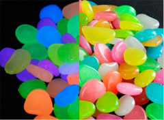 Glow in the dark rocks