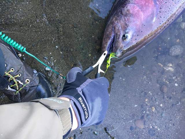 Riverruns Protective Fishing Gloves-Wearable Fingerless Fishing Gloves Men and Women Fishing Kayaking Paddling Cycling MTB.
