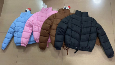 Stock&ready-made- Fashion style stock women short bubble puffer jacket quilted padding jacket